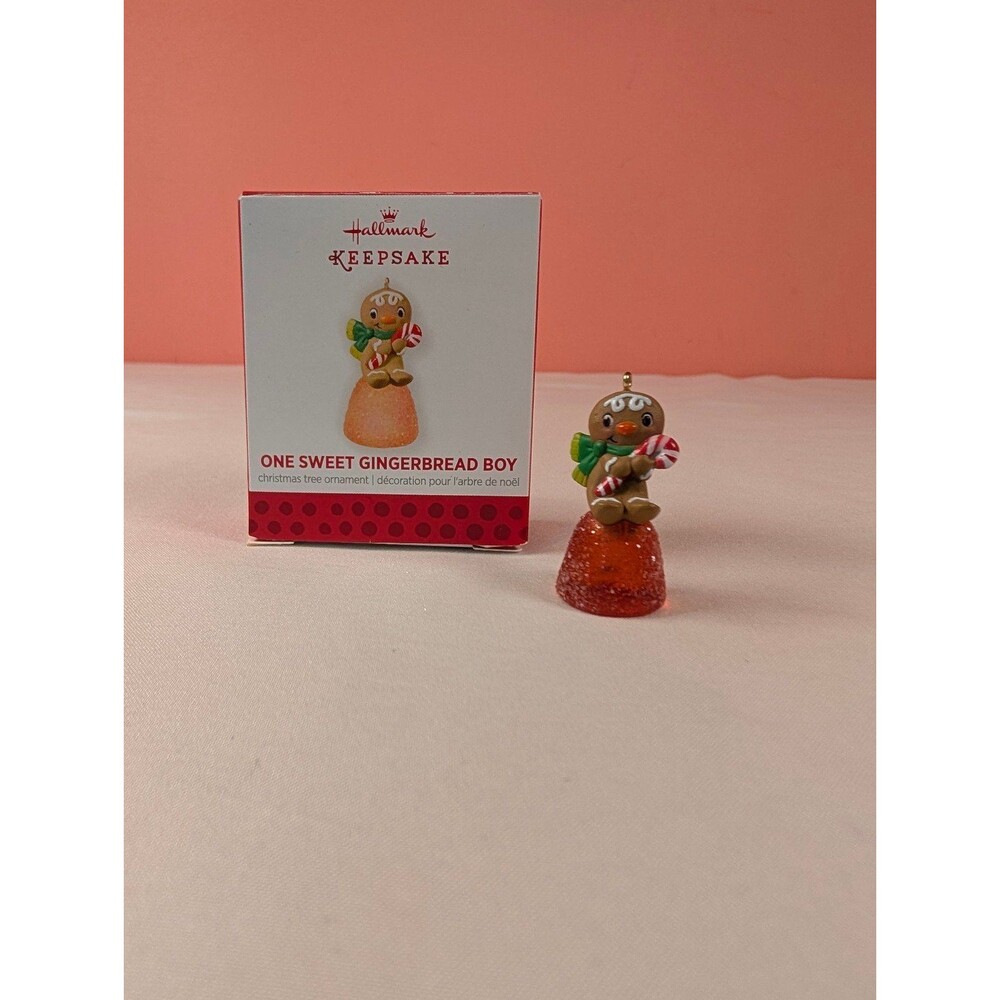 Hallmark Keepsake Christmas Ornament One Sweet Gingerbread Boy 2013